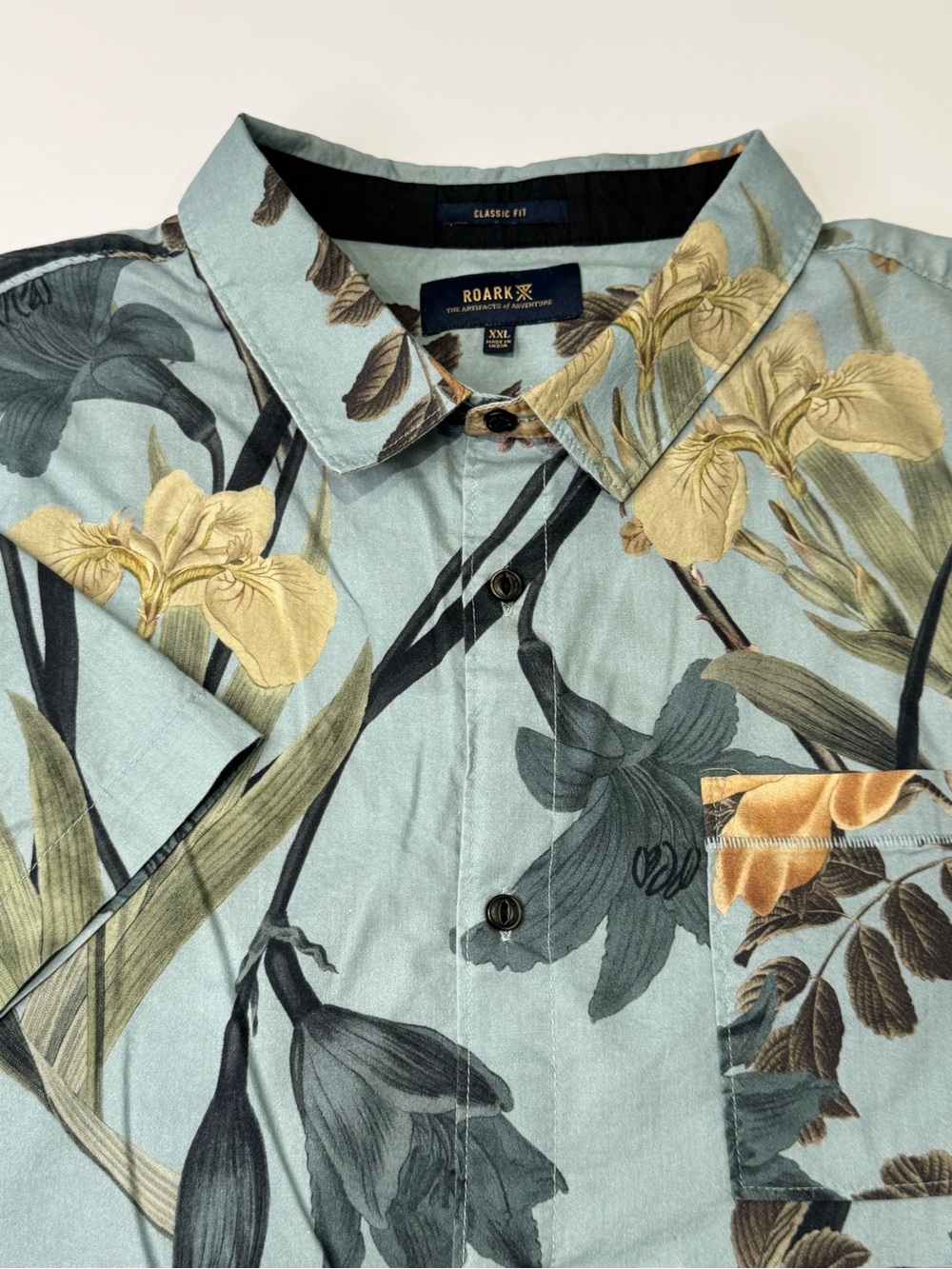 Roark Classic Fit Men's XXL Short Sleeve Button Down Blue Floral Lightweight
